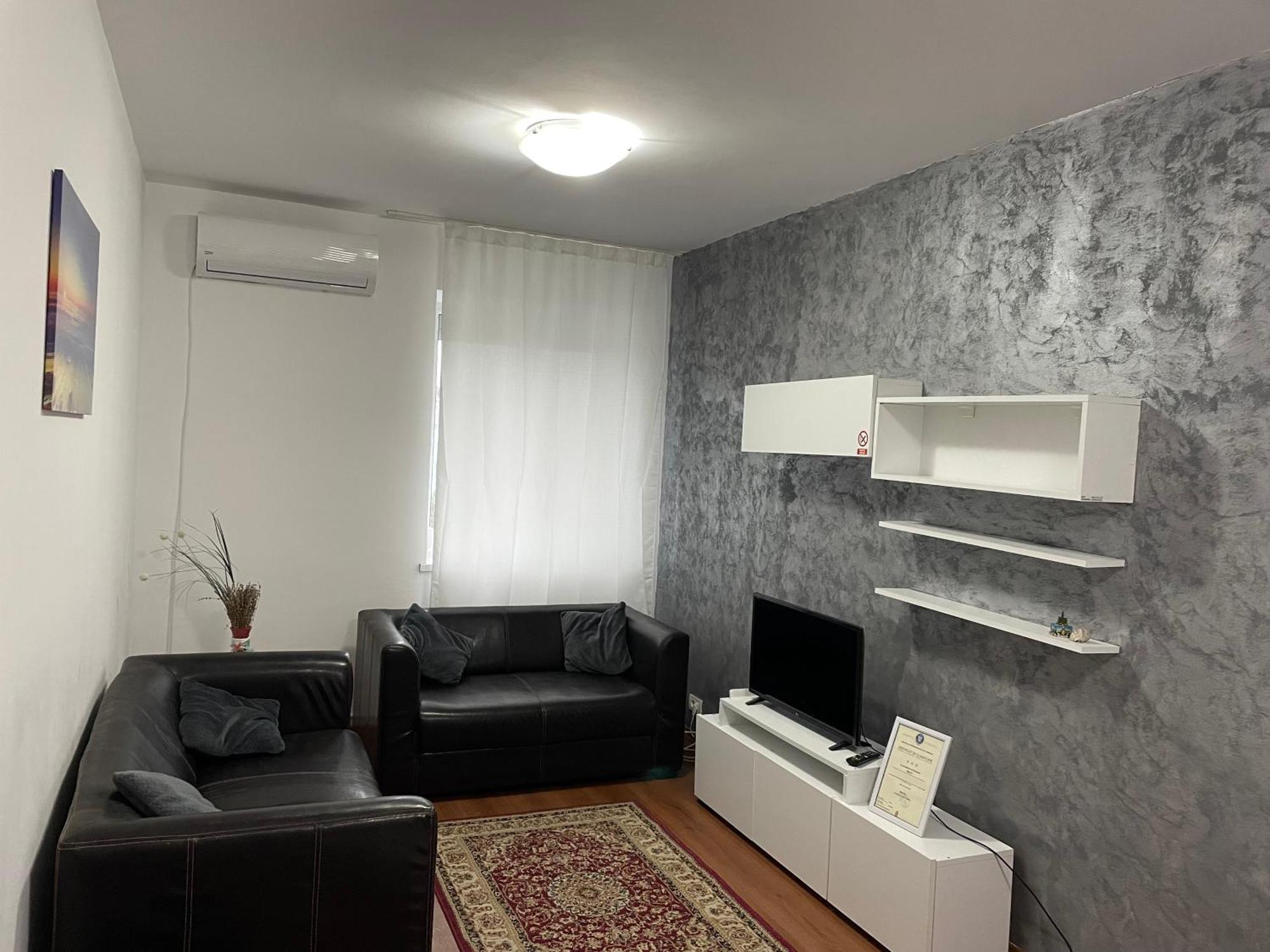 Apartament Nich มันกาเลีย ภายนอก รูปภาพ